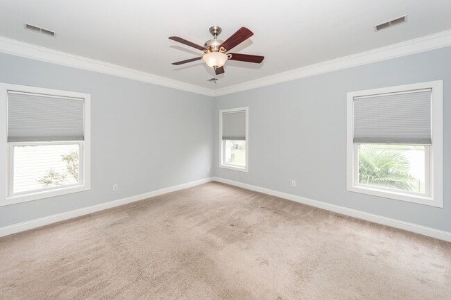 Building Photo - 4 Bedroom, 2.5 Bathroom Home in Reminisce ...