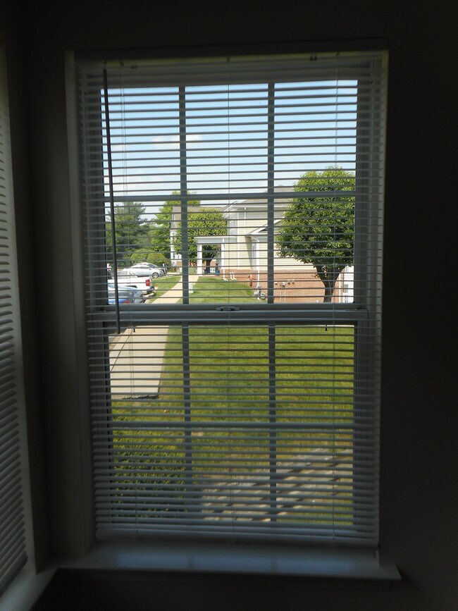 Building Photo - 108 Bayland Dr