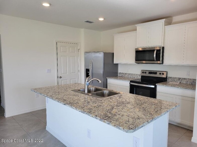 Kitchen with pantry - 3619 Foggy Mist Rd SE