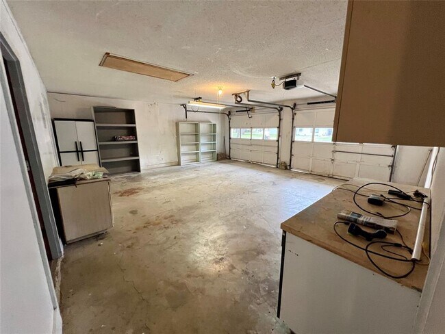 Building Photo - 795 Vogel Dr