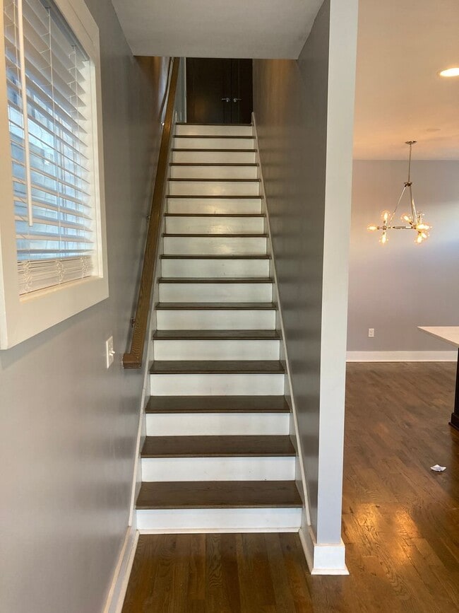 Building Photo - 1515 21st Ave N