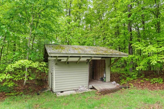 Building Photo - 71 Wheeler Rd