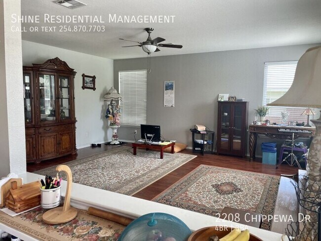 Building Photo - 2208 Chippewa Dr