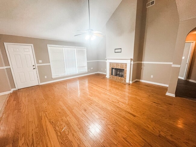 Building Photo - 2598 Plum Creek Dr