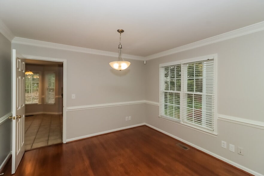 Building Photo - 9714 Whitewood Trail