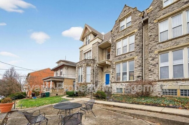 Building Photo - 2151 Fulton Ave