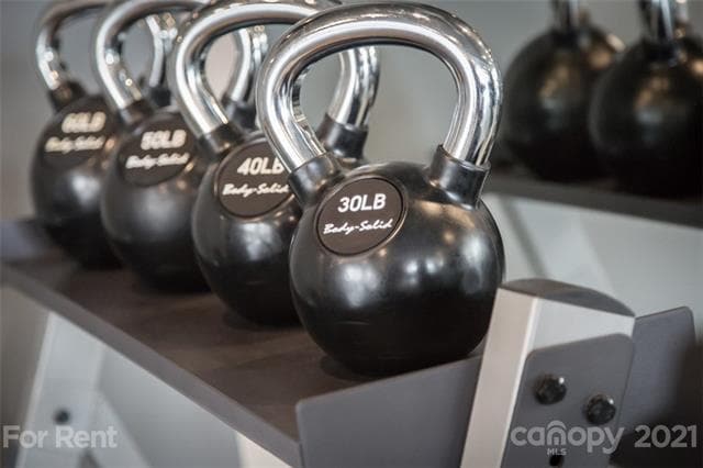 Building Photo - 9921 Holly Center Dr