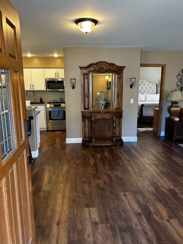 Building Photo - 2630 W Tall Oaks Ct