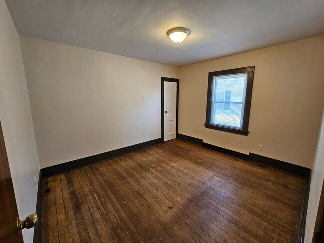 Building Photo - 3022 Hartzer St