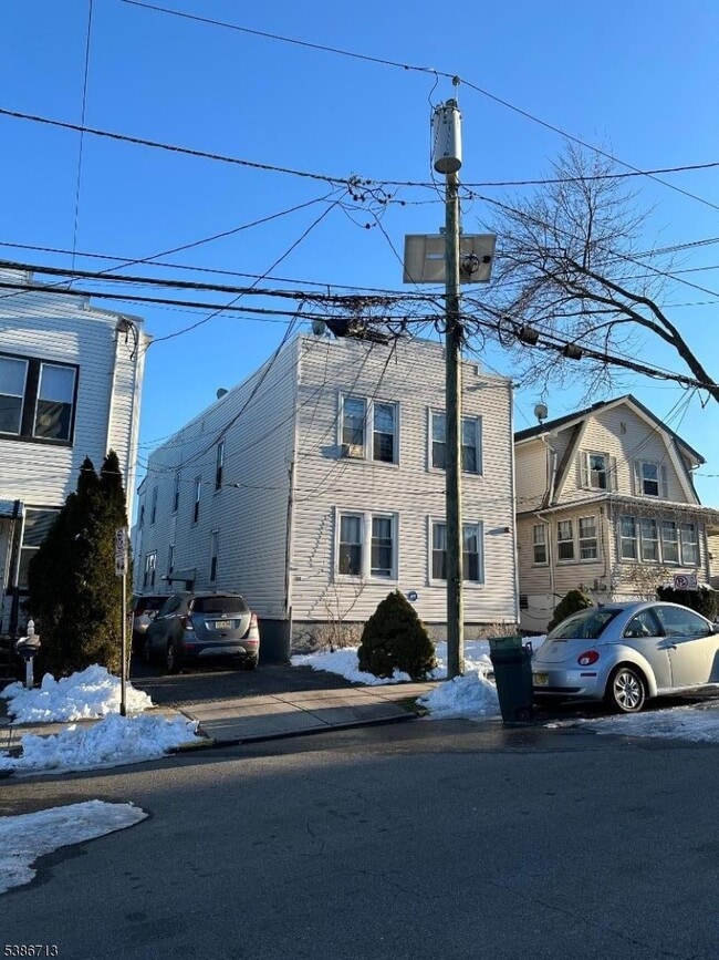 Primary Photo - 122 Buffalo Ave