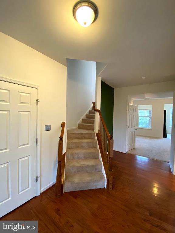 Building Photo - 120 Woodman Ct