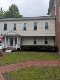 Building Photo - 104 Hartford Ave E