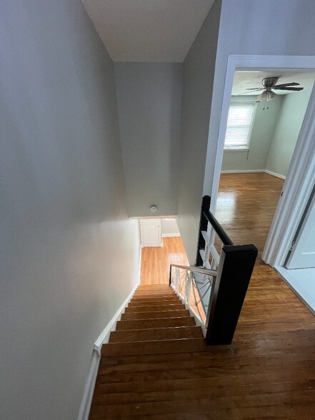 Building Photo - 7132 Kindred St