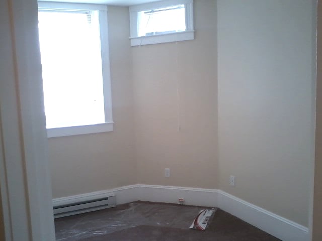 Building Photo - 61 Park Dr