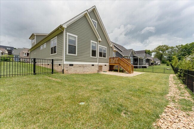 Building Photo - Beautiful, 5 bedroom Ooltewah Home!