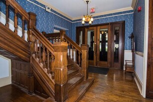 Building Photo - 1315 Delaware Ave