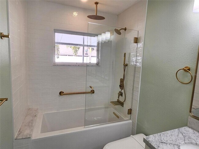 Building Photo - 272 Loyola Rd