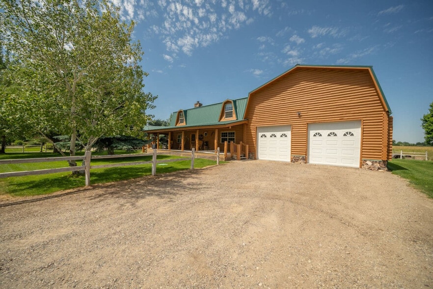 Building Photo - 4471 39 N
