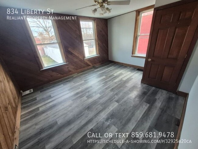 Building Photo - 834 Liberty St