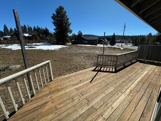 Building Photo - Long Term Glenshire Lease, 3 Bedroom House With Garage