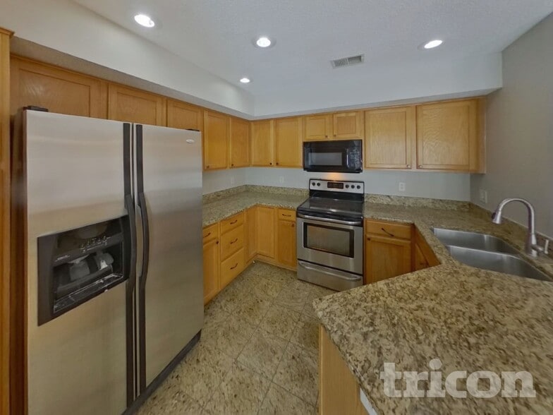 Building Photo - 1134 Pine St