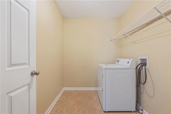 Building Photo - 9122 S Sterling Lakes Dr