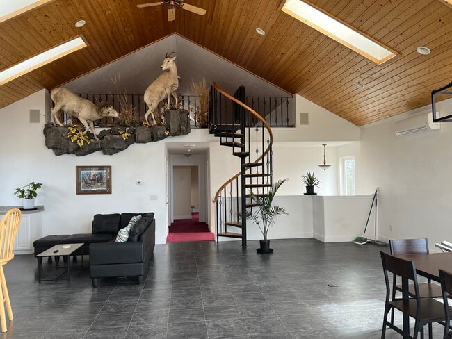 Building Photo - 250 Scenic Ridge Rd