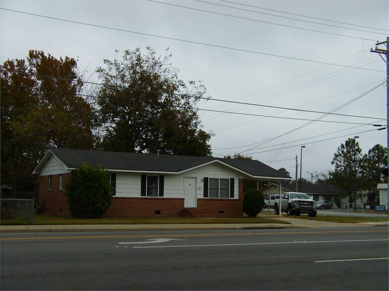 Building Photo - 1001 Baker Hwy W