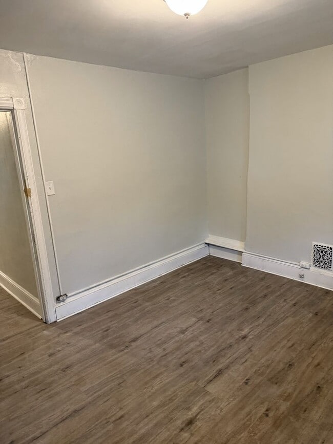 Building Photo - Just Renovated! Charming 3-Bedroom Home in Chester, PA