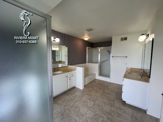 Building Photo - 5 bedroom 4 bath in Rancho Palos Verdes