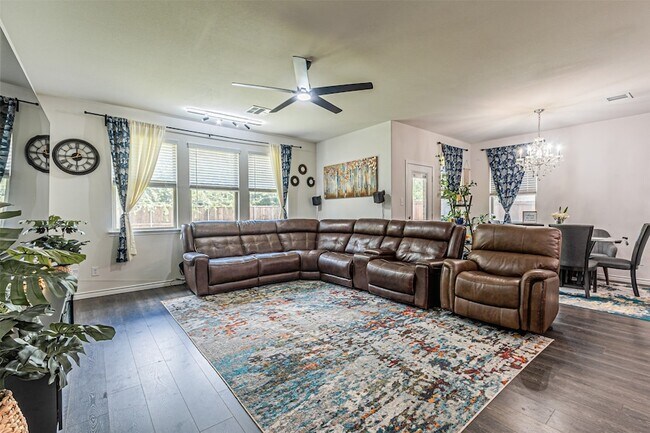 Building Photo - 3316 Azure Ln
