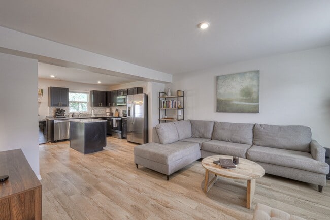 Building Photo - 2935 Winterberry Dr