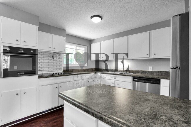 Building Photo - 7025 Retton Rd