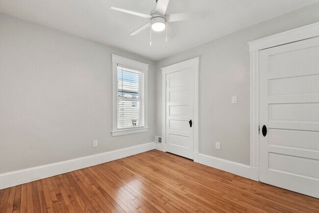 Building Photo - 10 Cain Ave