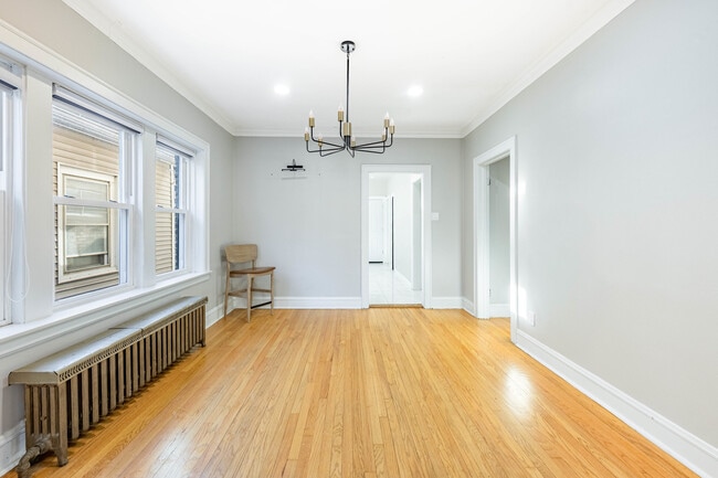 Building Photo - 2230 N Mulligan Ave