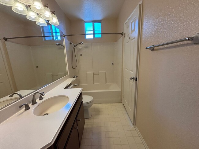 Building Photo - Adorable Anaheim Hills Condo in Prime Loca...