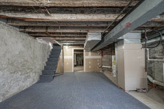 Building Photo - 1217 Snyder Ave