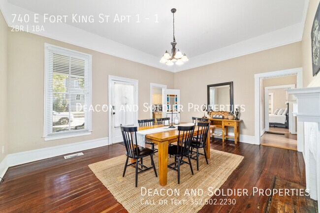 Building Photo - 740 E Fort King St