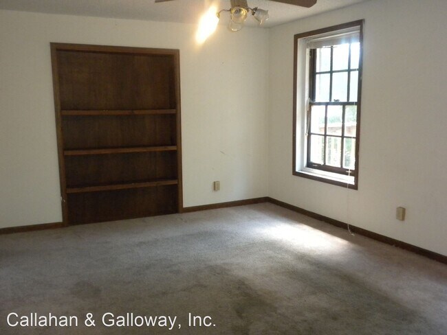 Building Photo - 1410 University Ave