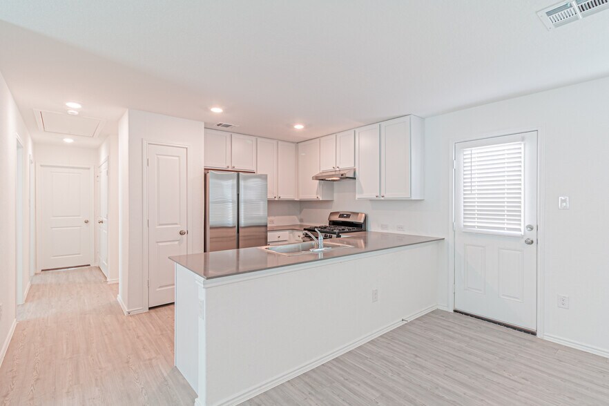 Building Photo - 7703 Chancery Gate