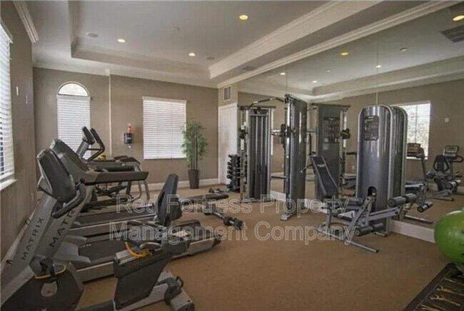 Building Photo - 15740 Portofino Springs Blvd
