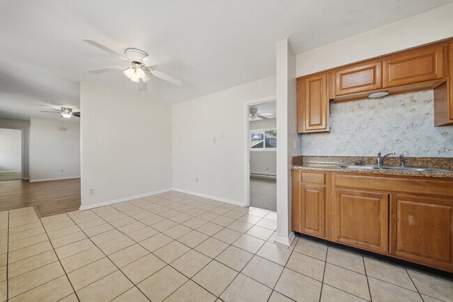 Building Photo - AMAZING 3 BED, 2 FULL BATH APARTMENT FOR RENT IN OCEAN VIEW!