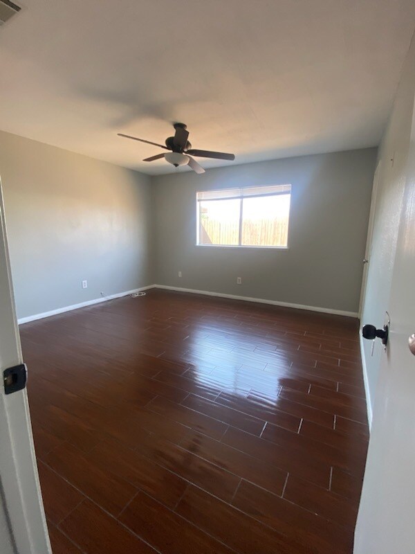Building Photo - 27630 Baroni Rd