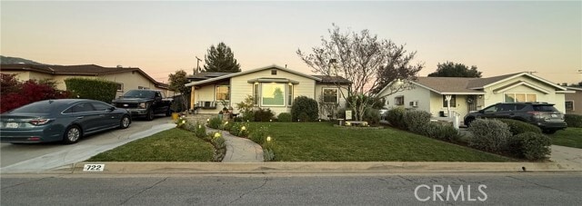 Building Photo - 722 Tressy Ave