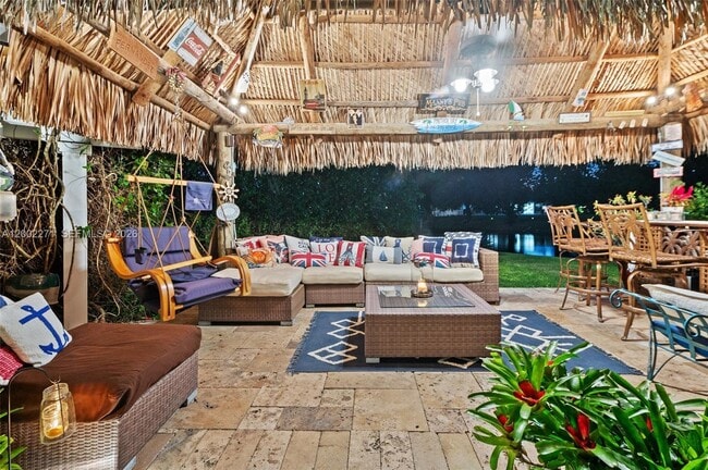 Building Photo - 10740 SW 74th Ct