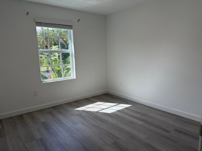 Building Photo - 4416 Hammock Grove Dr