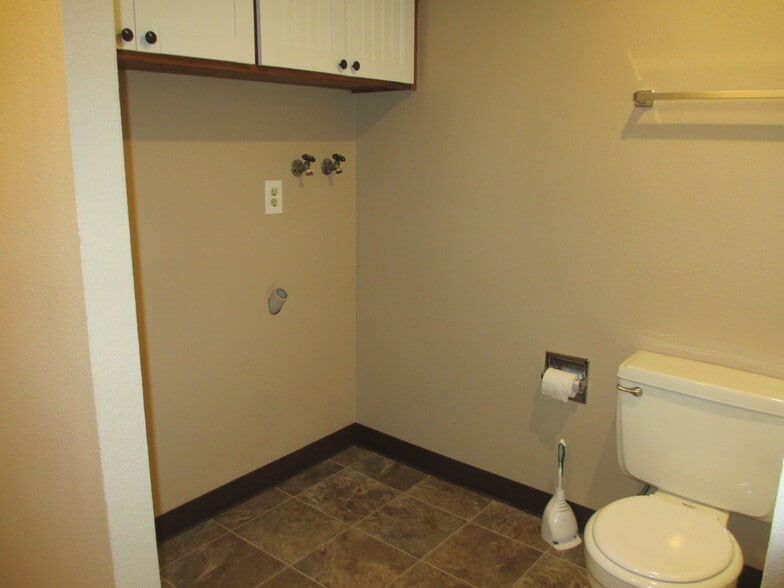 Building Photo - 3322 NE Lancaster St