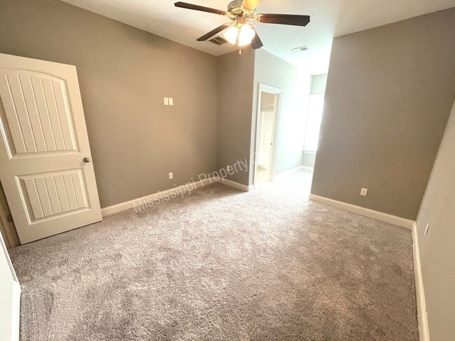 Building Photo - 4BD/4.5BA FOR RENT - Only Through 7/18/2024