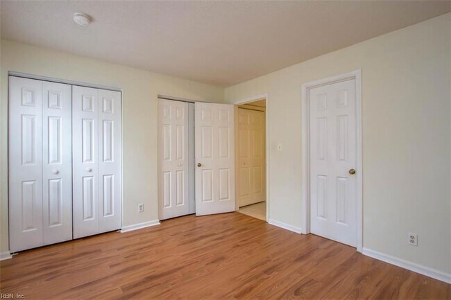 Building Photo - 1210 Stockley Gardens