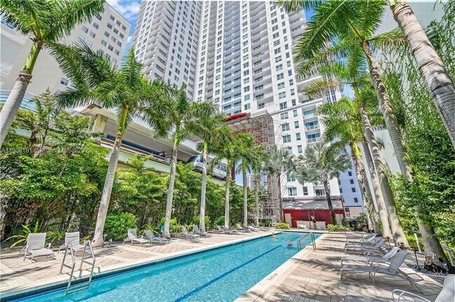 Building Photo - 133 NE 2nd Ave